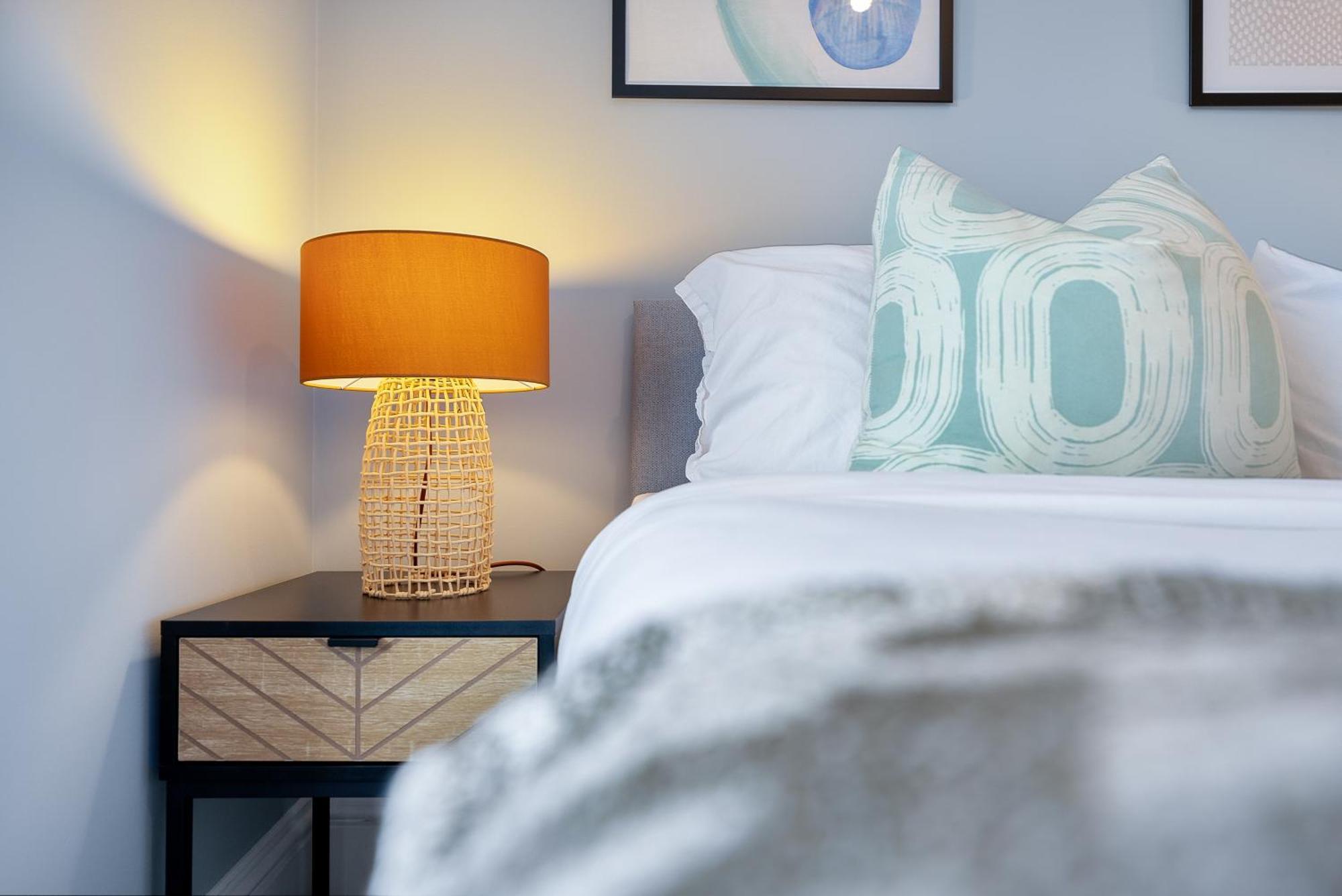Long Term And Summer Special Offer!! 5-Bedroom Spacious, Stunning Design, Sociable Areas & Cosy House Near South Downs Park, Sleeps 11 With Games Room, Private Parking And Garden - By Blue Puffin Stays Waterlooville Exterior photo
