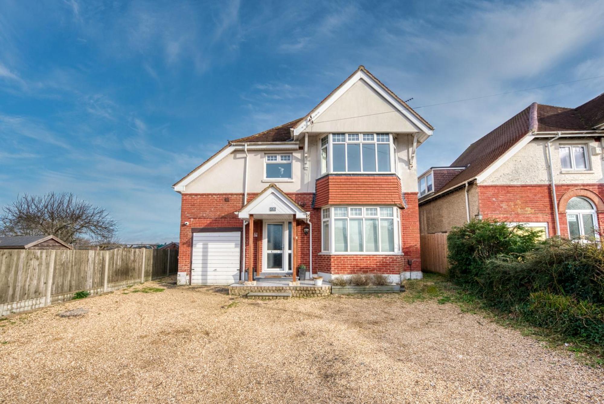 Long Term And Summer Special Offer!! 5-Bedroom Spacious, Stunning Design, Sociable Areas & Cosy House Near South Downs Park, Sleeps 11 With Games Room, Private Parking And Garden - By Blue Puffin Stays Waterlooville Exterior photo