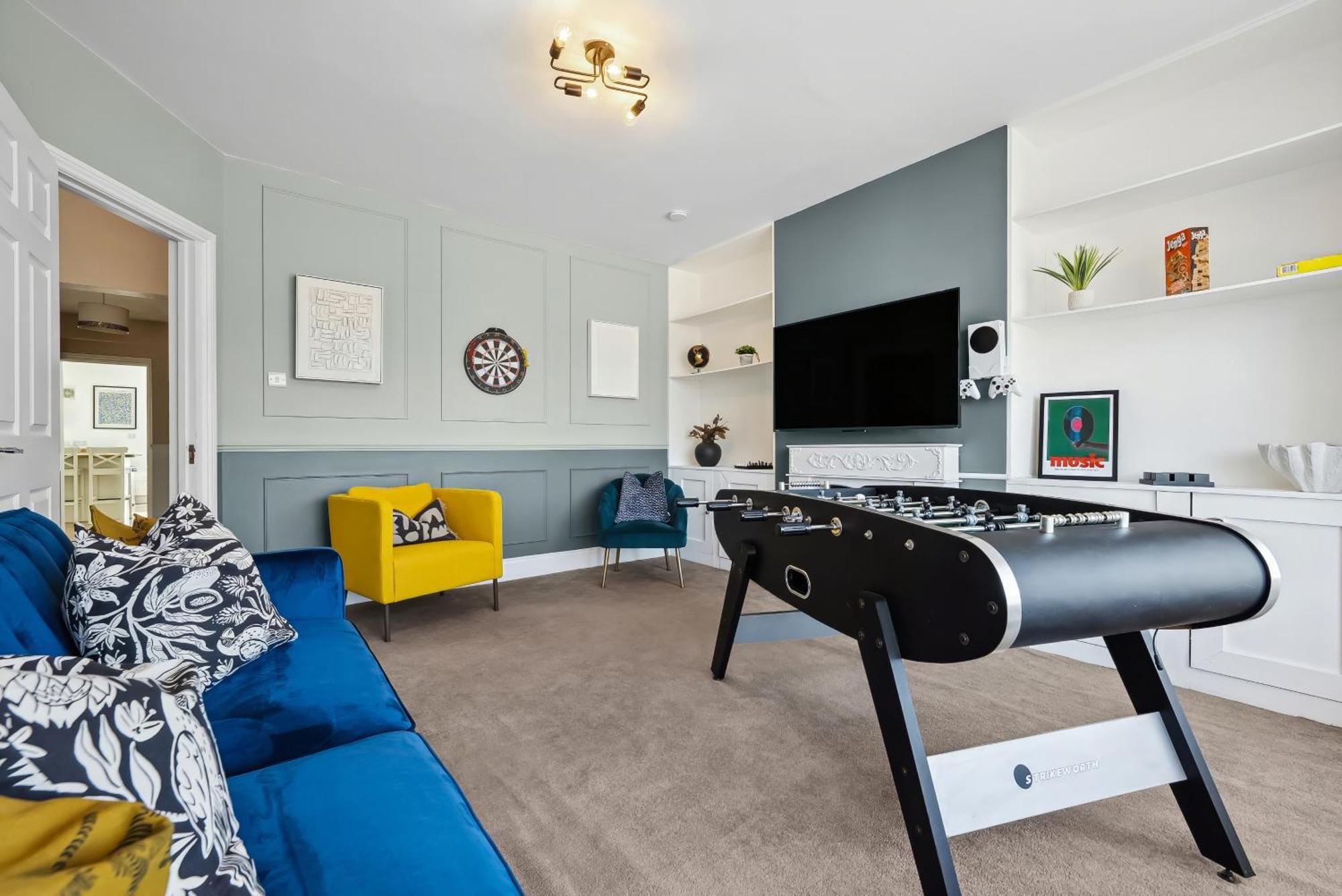 Long Term And Summer Special Offer!! 5-Bedroom Spacious, Stunning Design, Sociable Areas & Cosy House Near South Downs Park, Sleeps 11 With Games Room, Private Parking And Garden - By Blue Puffin Stays Waterlooville Exterior photo