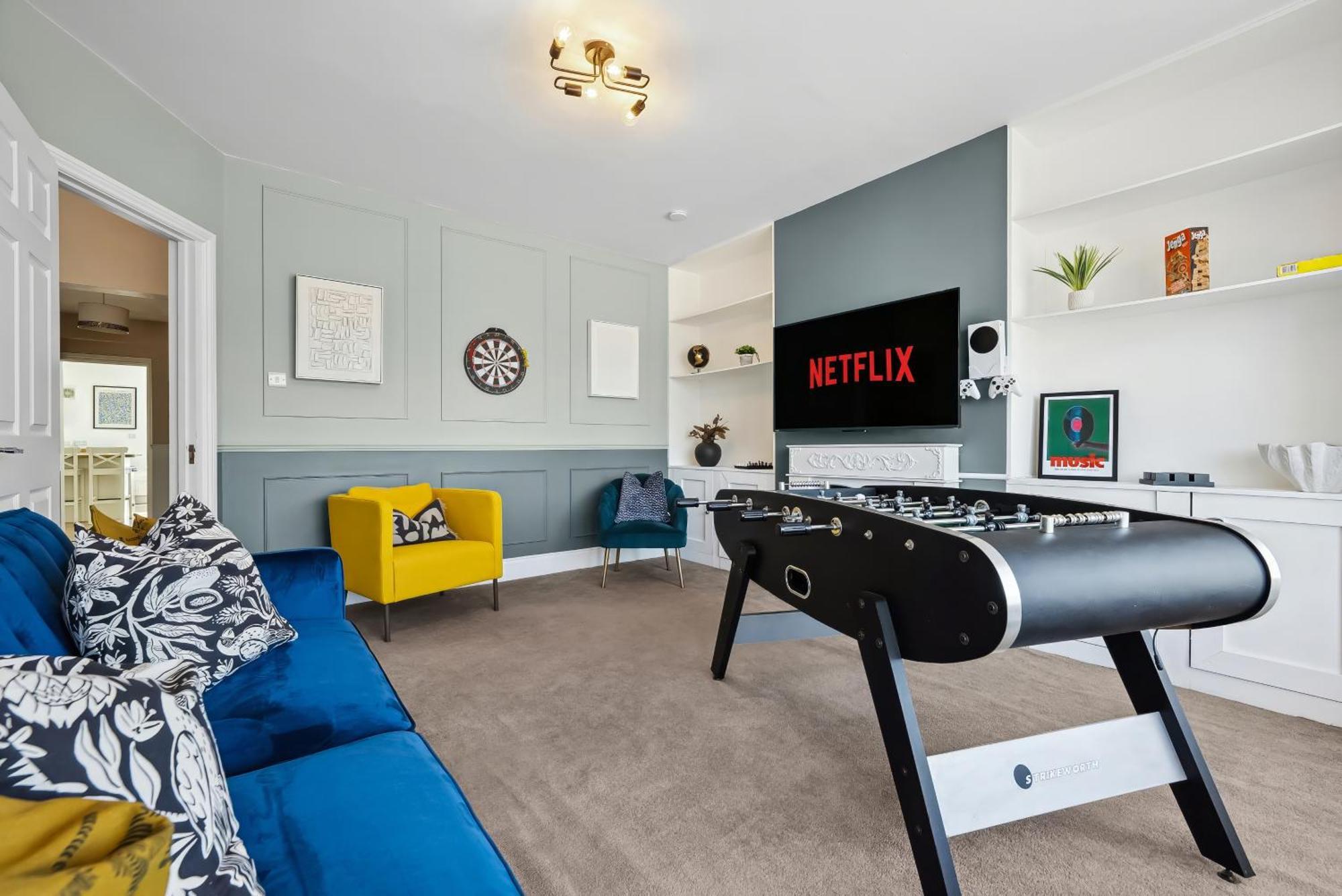 Long Term And Summer Special Offer!! 5-Bedroom Spacious, Stunning Design, Sociable Areas & Cosy House Near South Downs Park, Sleeps 11 With Games Room, Private Parking And Garden - By Blue Puffin Stays Waterlooville Exterior photo